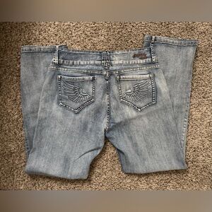 Vintage Women’s Sz. 18 Bubblegum Eagle Wing Pocket Light Wash Jeans